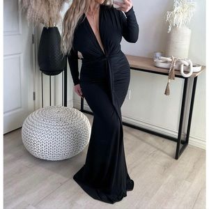 Used once black gown Size small